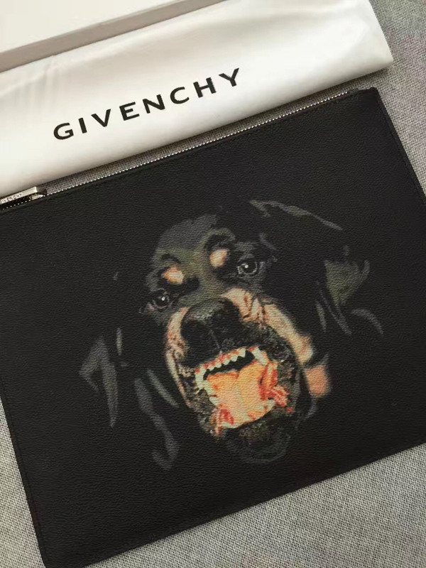 17/18AW GIVENCHY ジバンシィスーパーコピー キー付きバックパック GIVENCHY リュック